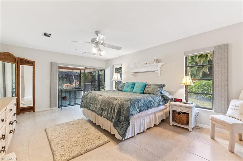 205 Muirfield Cir, Naples, FL 34113-6