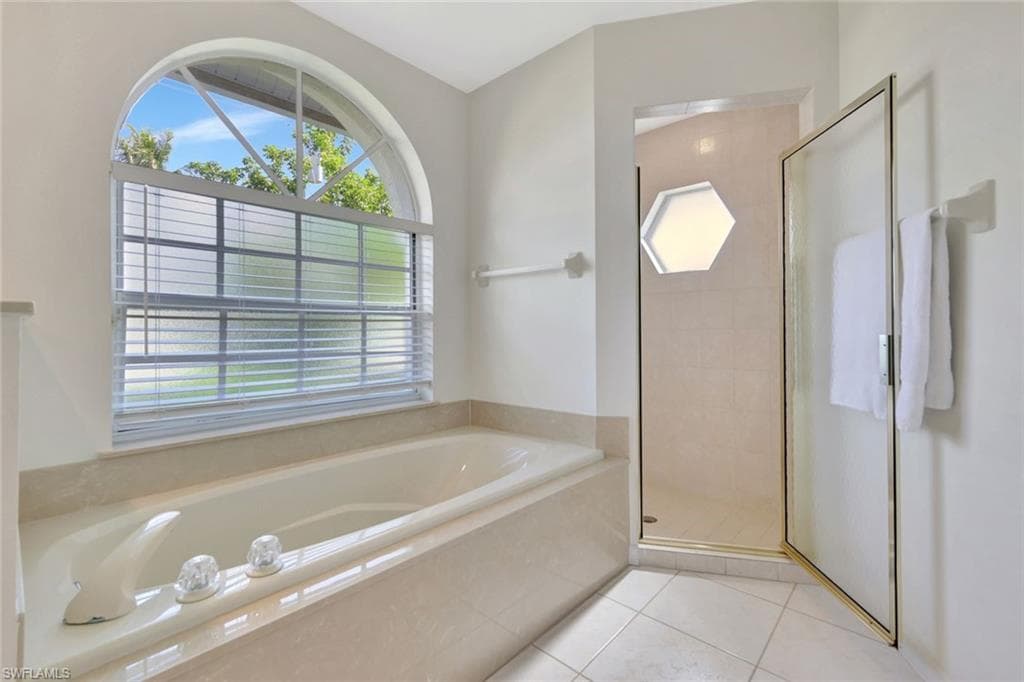 1159 Whiteheart Ct, Marco Island, FL 34145-20