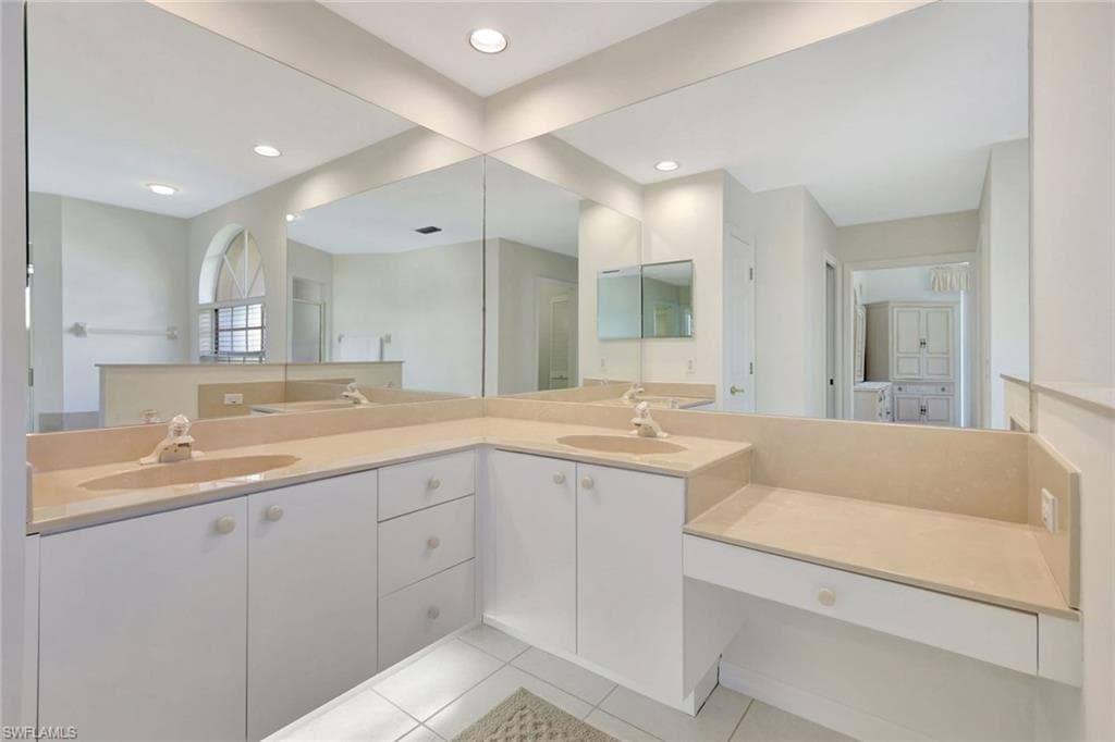 1159 Whiteheart Ct, Marco Island, FL 34145-21