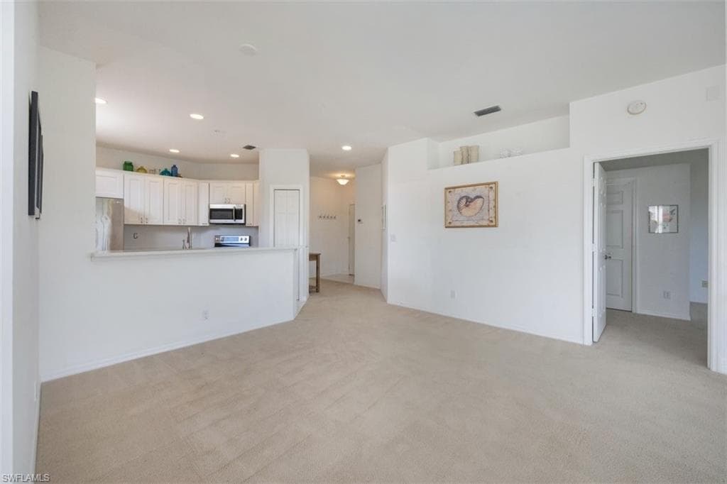 200 Vintage Cir D304, Naples, FL 34119-9