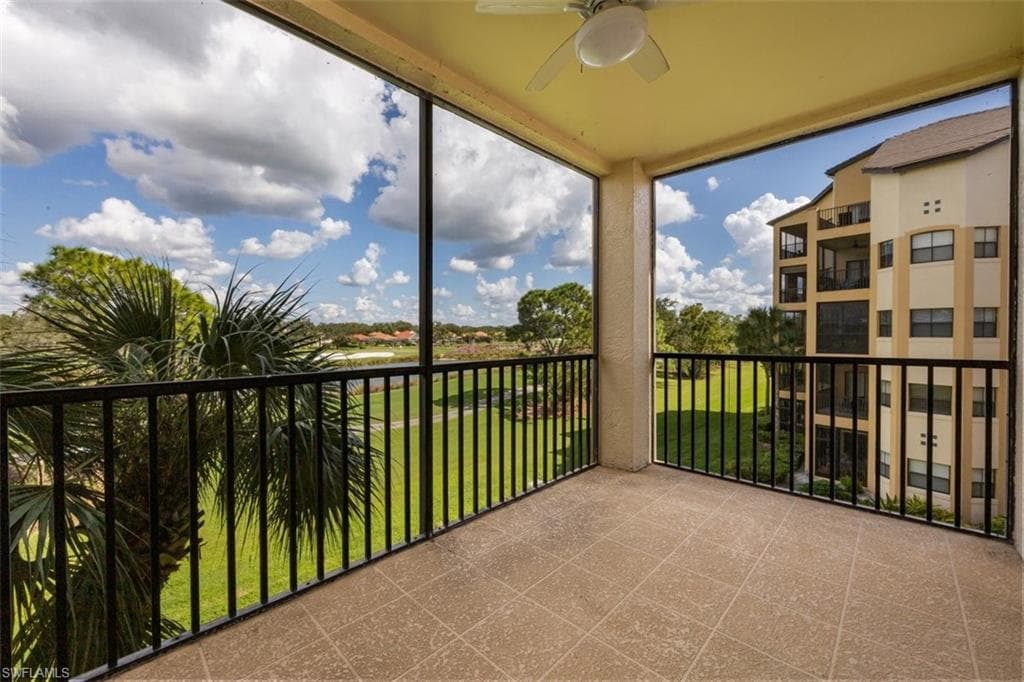 200 Vintage Cir D304, Naples, FL 34119-23