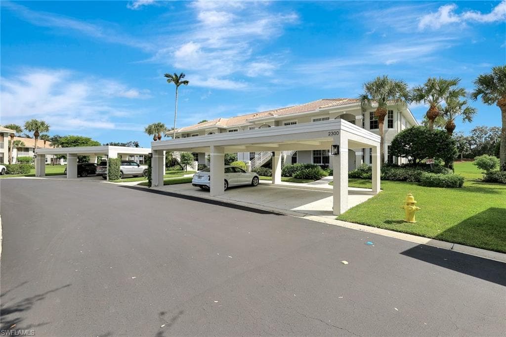 2300 Carrington Ct 203, Naples, FL 34109-26