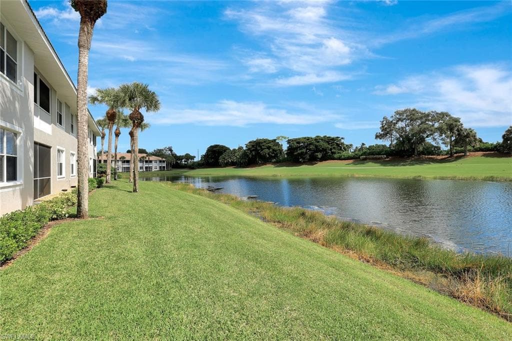 2300 Carrington Ct 203, Naples, FL 34109-29