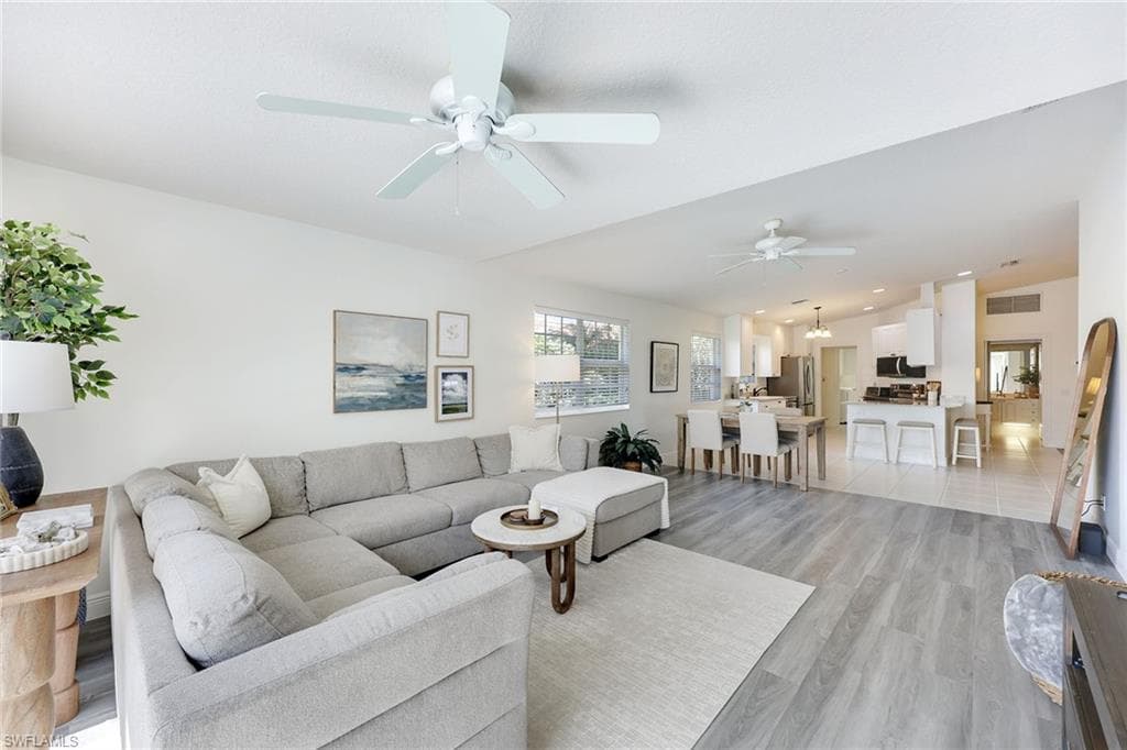 4125 Tabago Ln, Naples, FL 34119-9