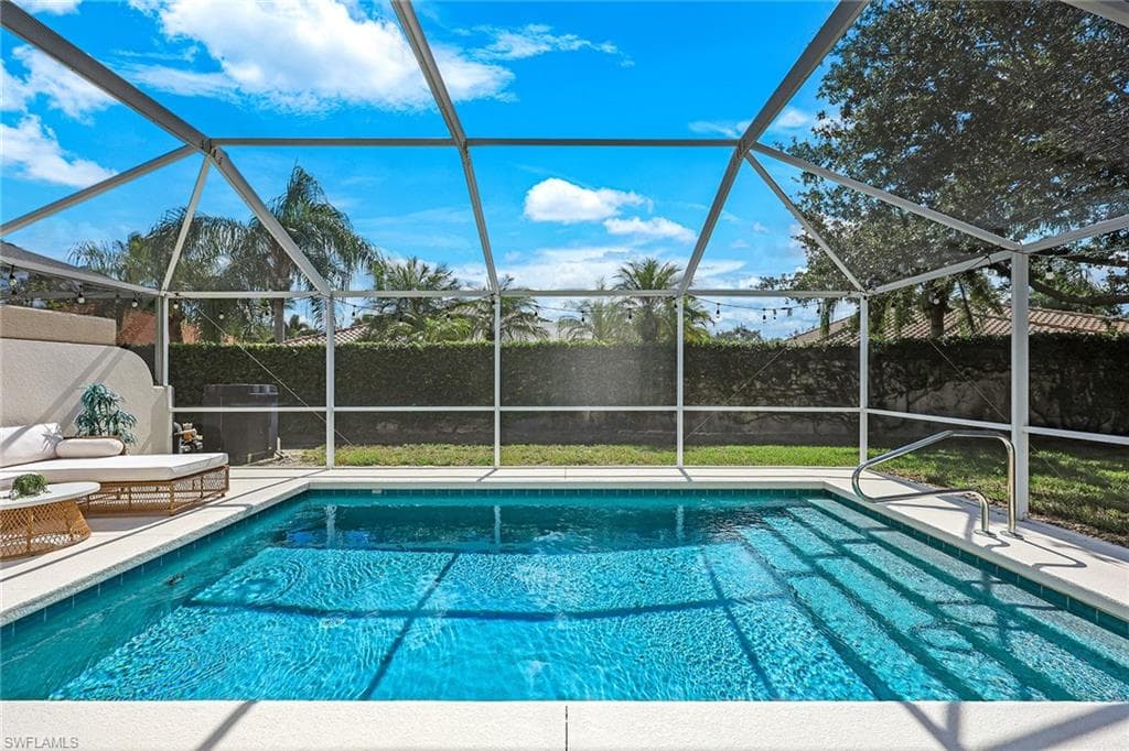 4125 Tabago Ln, Naples, FL 34119-1