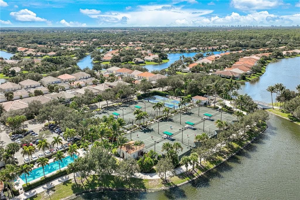 4125 Tabago Ln, Naples, FL 34119-34