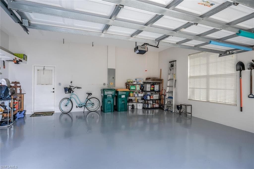 2839 Lone Pine Ln NW, Naples, FL 34119-25