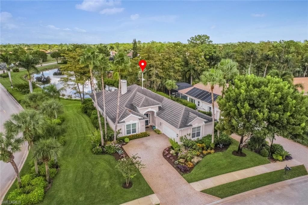 2839 Lone Pine Ln NW, Naples, FL 34119-27