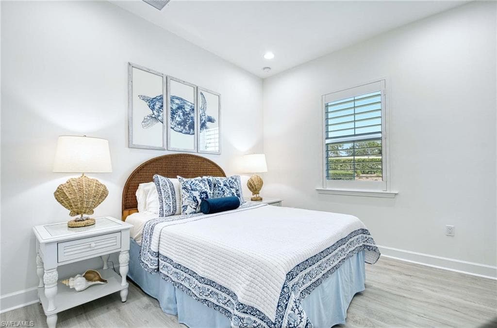 6984 Saona Ct, Naples, FL 34113-9