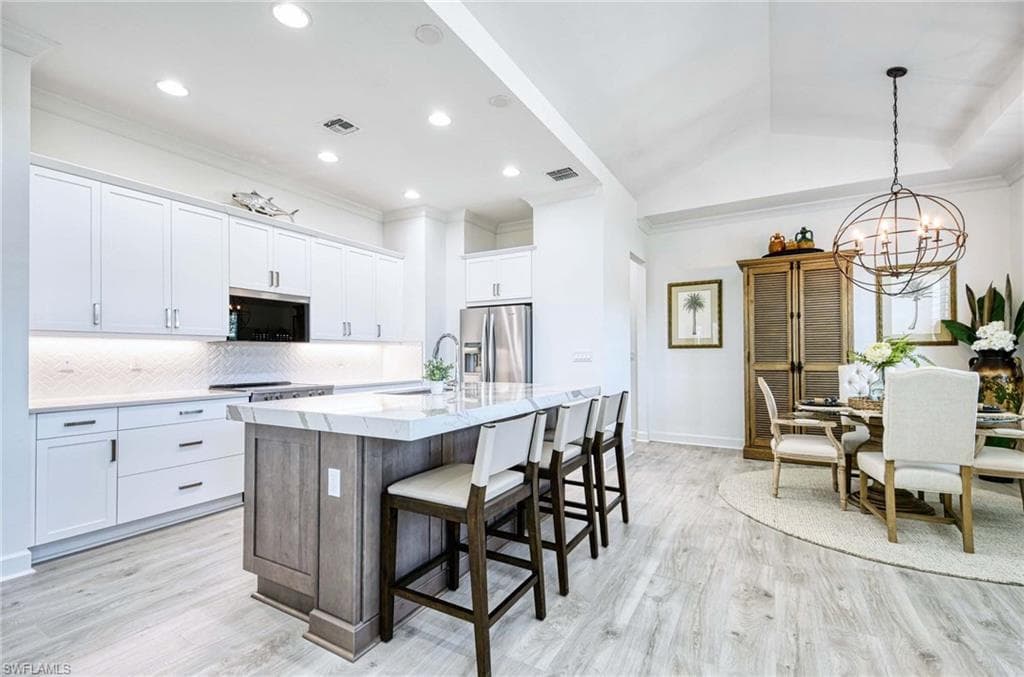 6984 Saona Ct, Naples, FL 34113-4