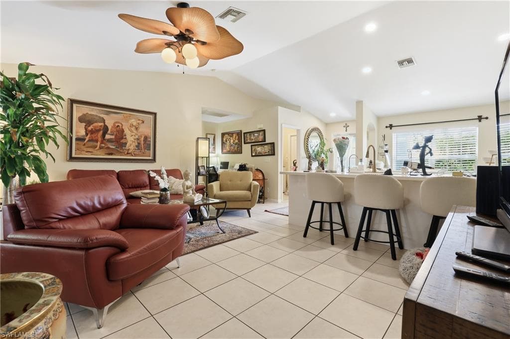 2207 28th St, Cape Coral, FL 33909-11