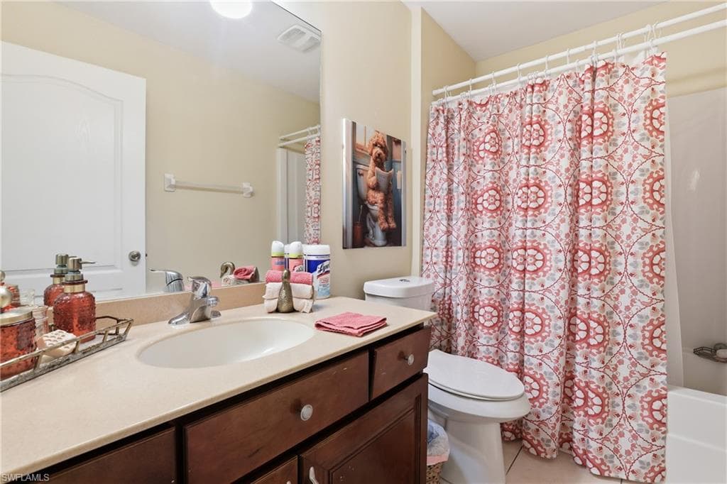 2207 28th St, Cape Coral, FL 33909-25