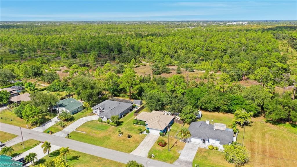 2207 28th St, Cape Coral, FL 33909-35