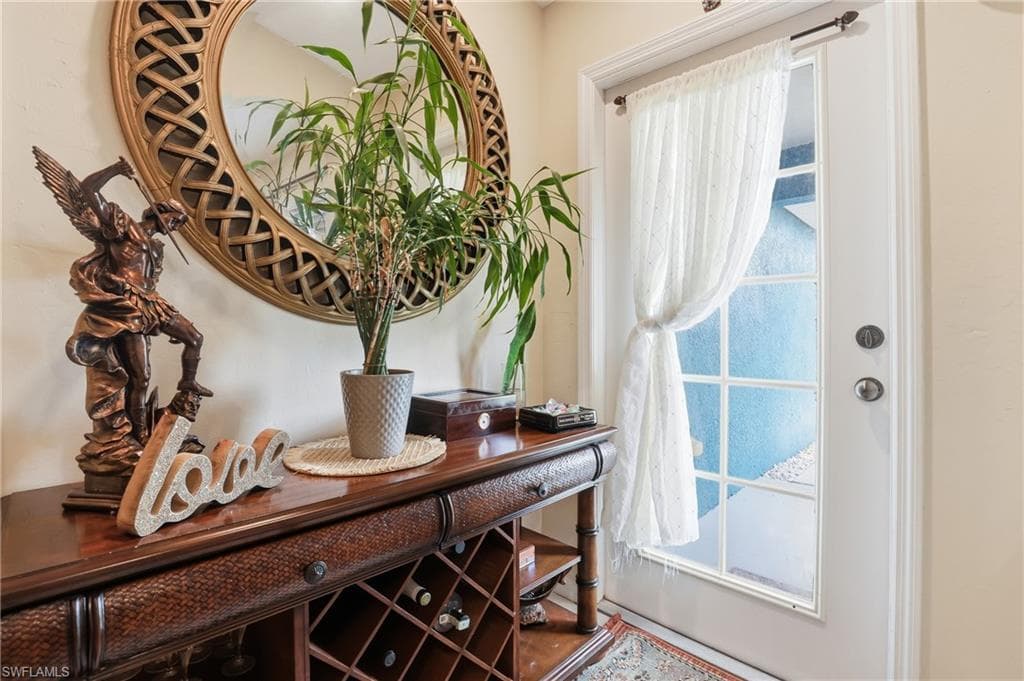 2207 28th St, Cape Coral, FL 33909-4