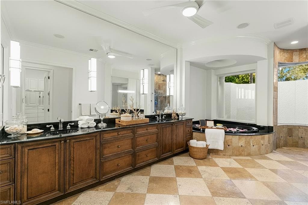 9410 Lakebend Preserve Ct, Estero, FL 34135-8