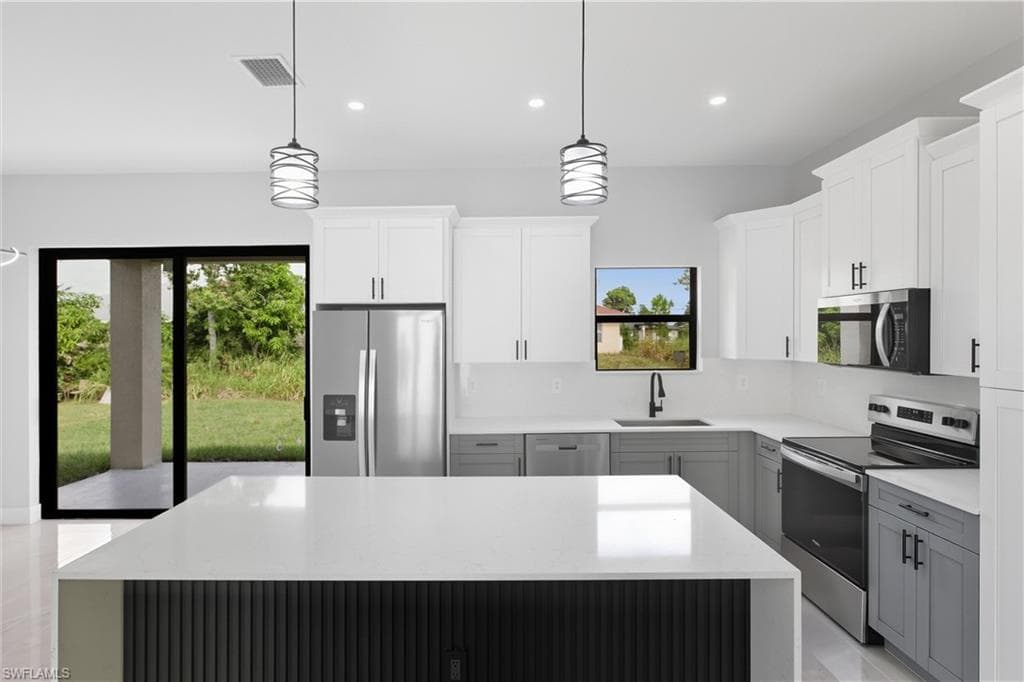 3810 17th St SW, Lehigh Acres, FL 33971-10