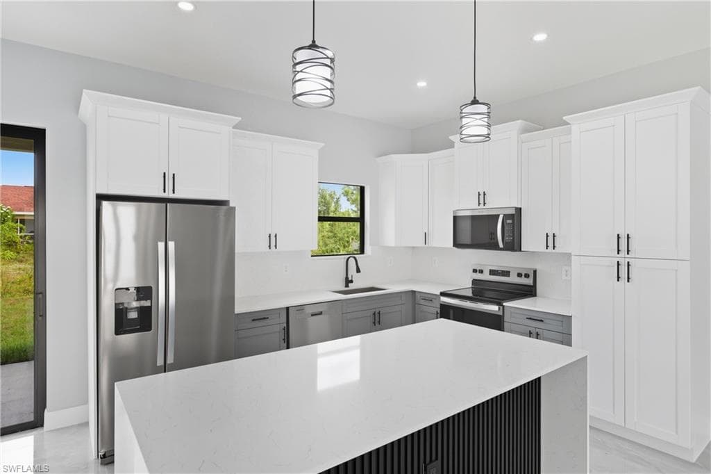 3810 17th St SW, Lehigh Acres, FL 33971-11