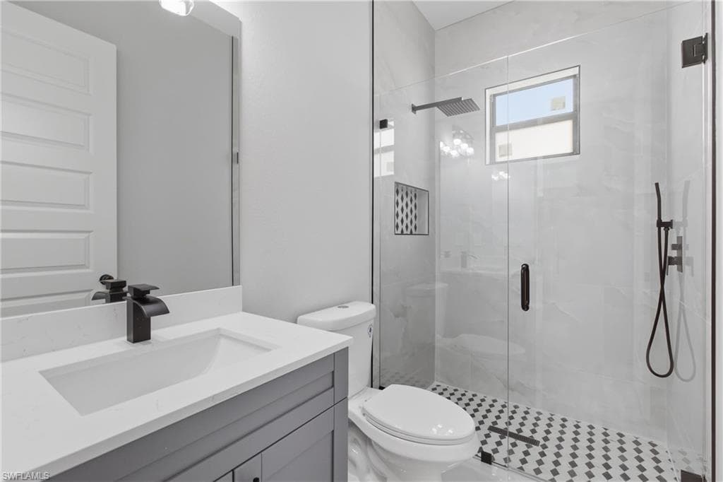 3810 17th St SW, Lehigh Acres, FL 33971-25