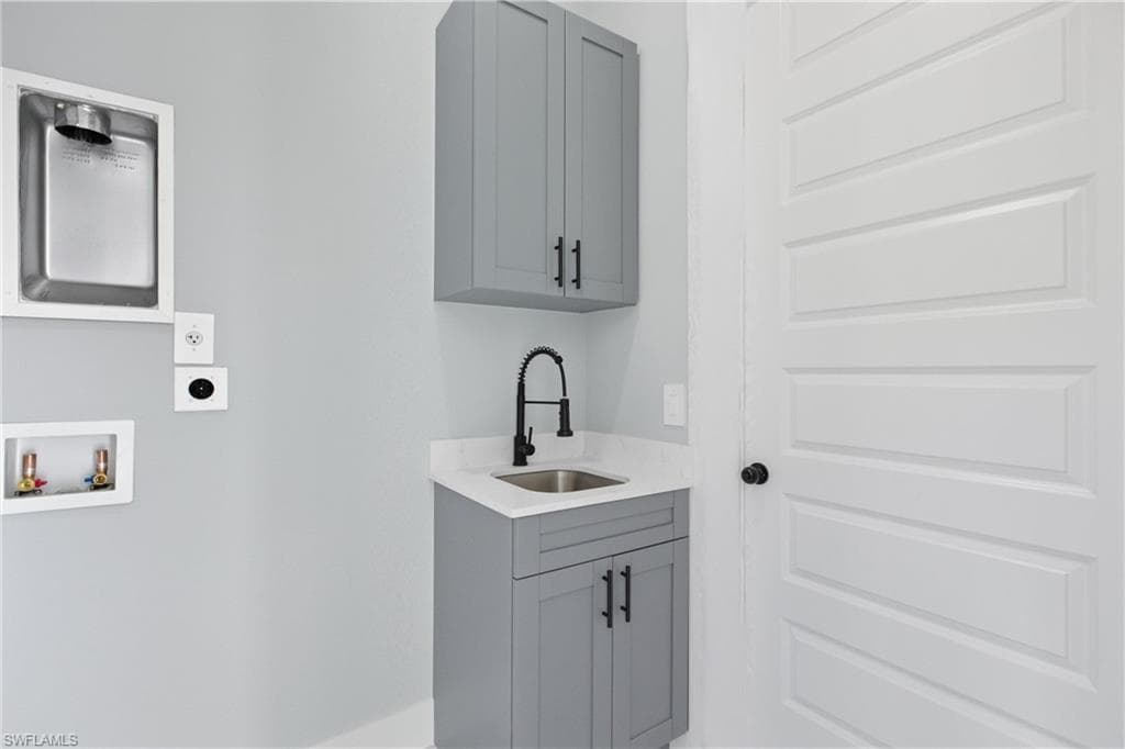 3810 17th St SW, Lehigh Acres, FL 33971-29