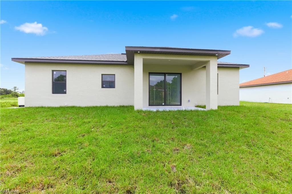 3810 17th St SW, Lehigh Acres, FL 33971-33