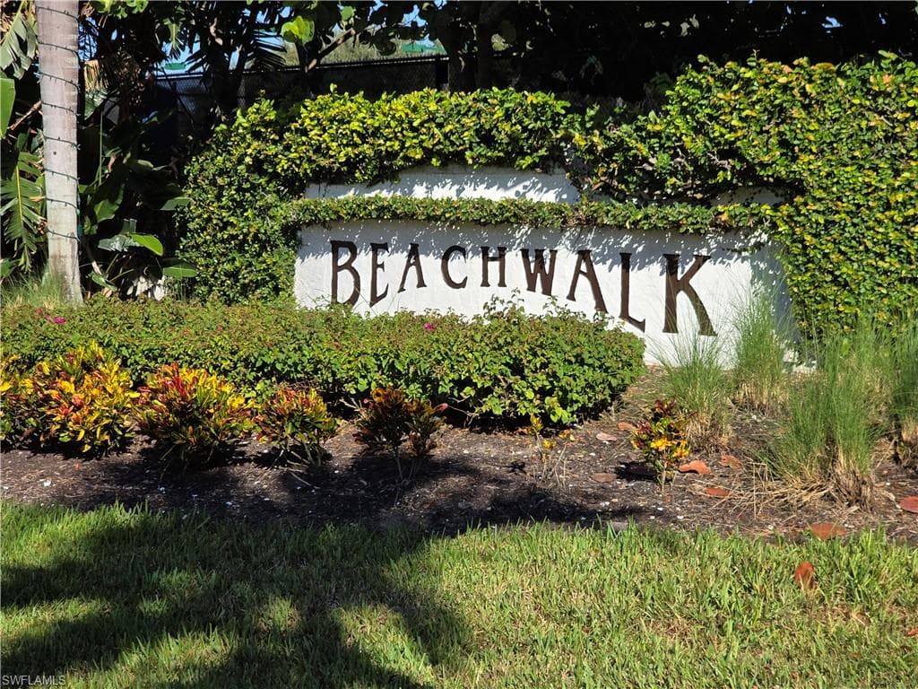 613 Beachwalk Cir J101, Naples, FL 34108-1