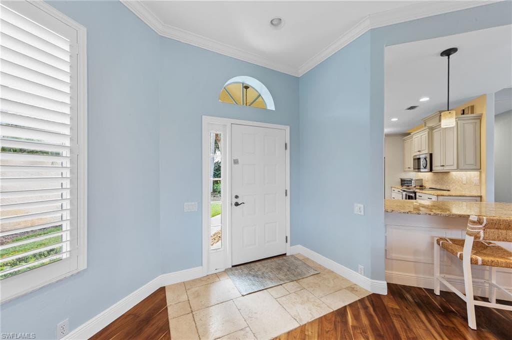 13541 Southampton Dr, Bonita Springs, FL 34135-4