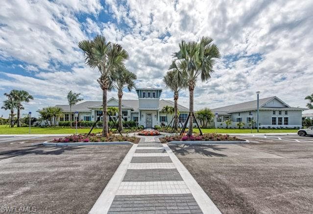 8886 Saint Lucia Dr 101, Naples, FL 34114-24