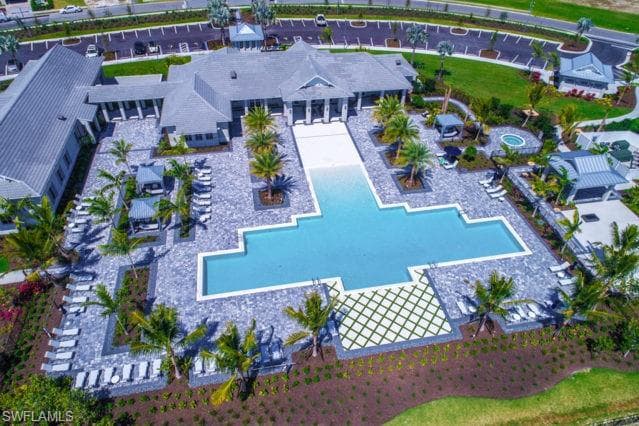 8886 Saint Lucia Dr 101, Naples, FL 34114-29