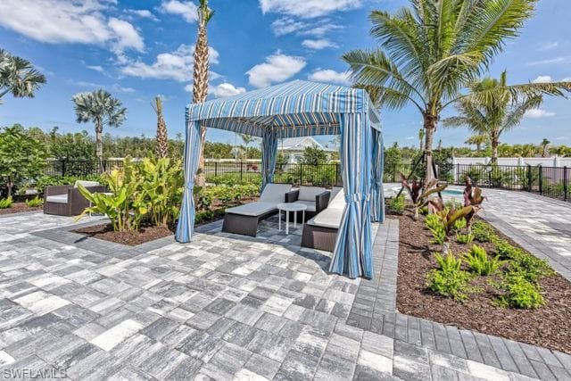 8886 Saint Lucia Dr 101, Naples, FL 34114-33