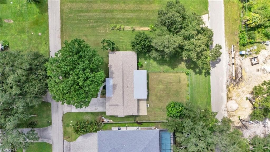 55 Aqua Ln, North Fort Myers, FL 33903-32