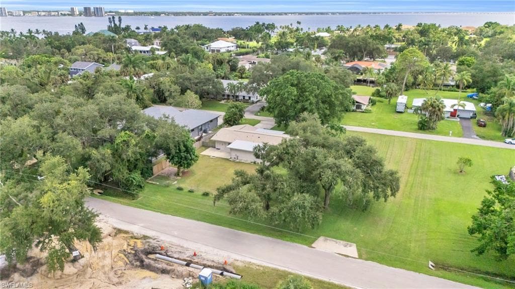 55 Aqua Ln, North Fort Myers, FL 33903-34