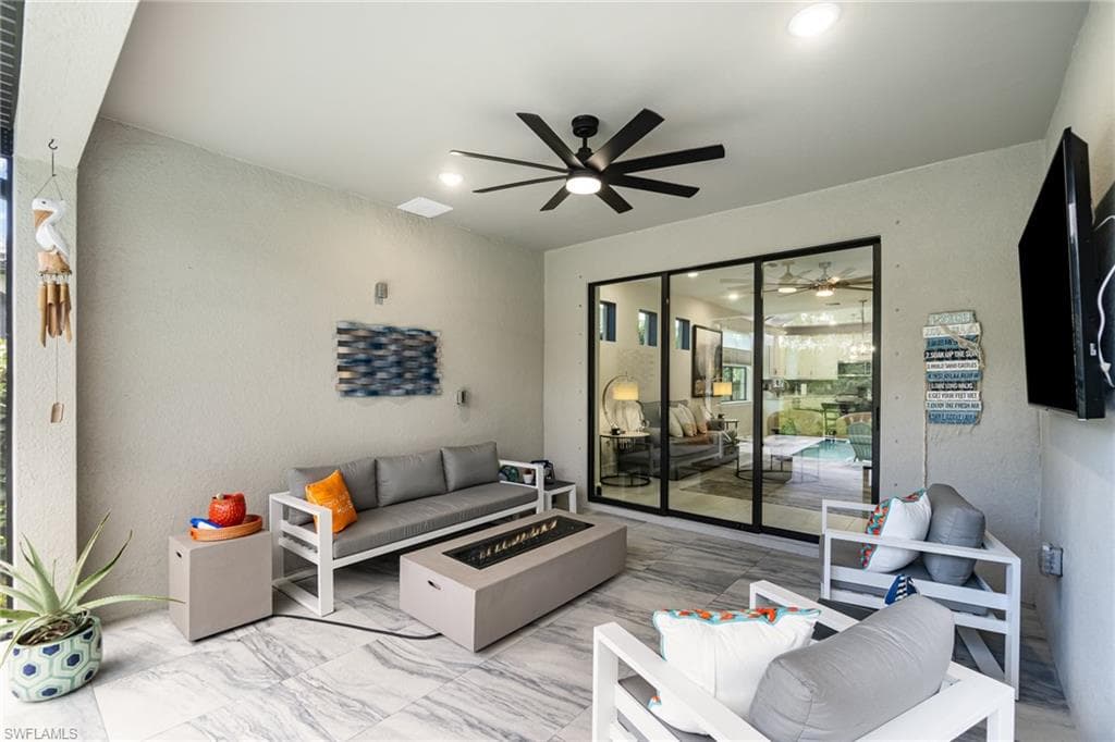 12280 Canal Grande Dr, Fort Myers, FL 33913-13