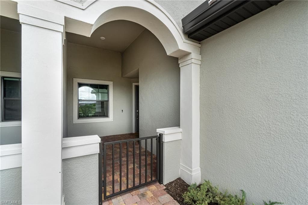 12280 Canal Grande Dr, Fort Myers, FL 33913-2