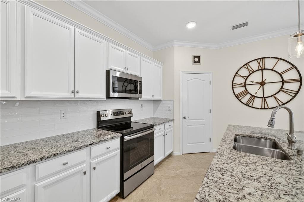 19821 Bittersweet Ln, Estero, FL 33928-15