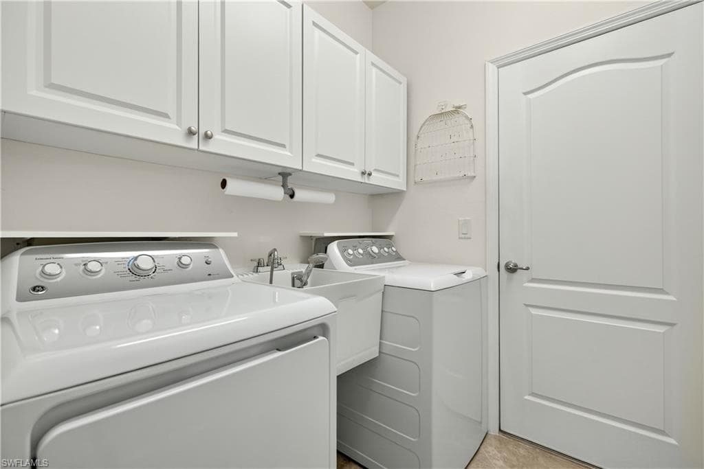 19821 Bittersweet Ln, Estero, FL 33928-28