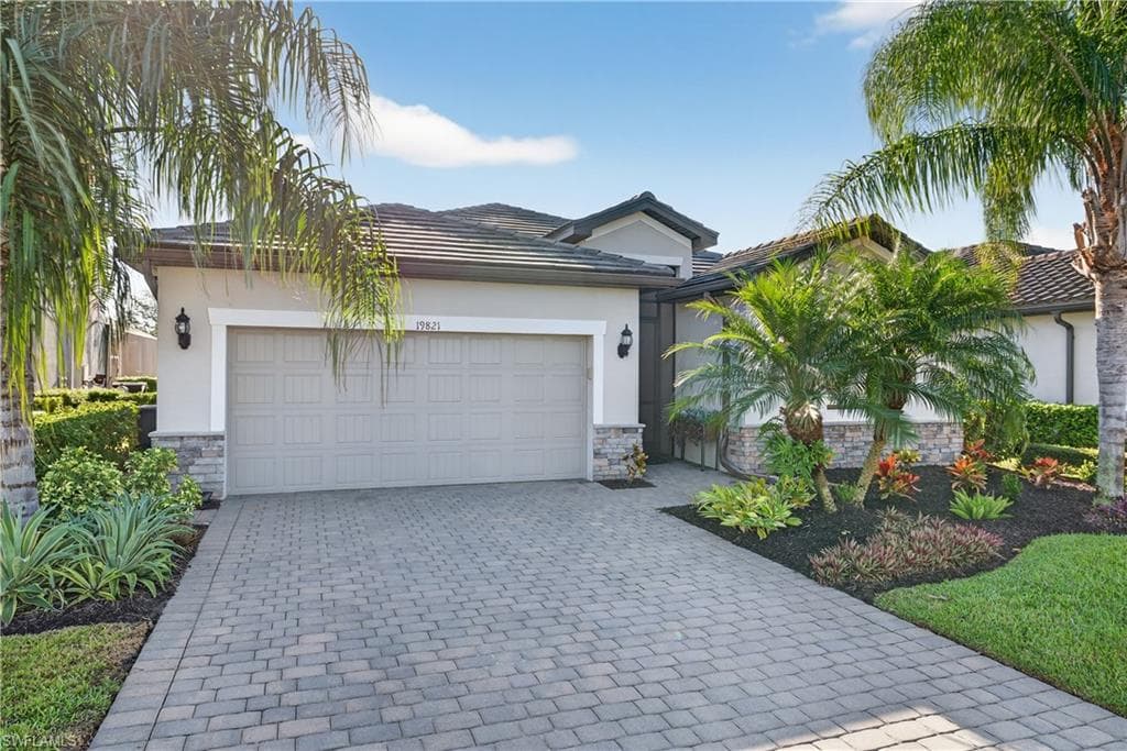 19821 Bittersweet Ln, Estero, FL 33928-2