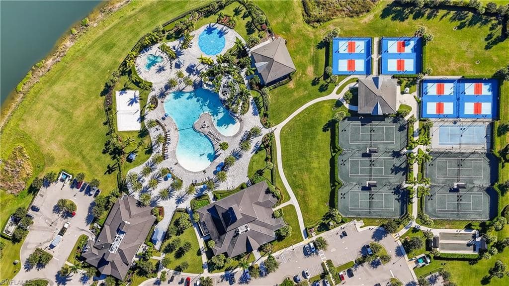 19821 Bittersweet Ln, Estero, FL 33928-3