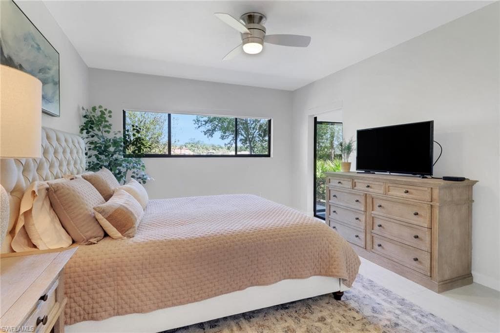 15450 Cedarwood Ln 103, Naples, FL 34110-11