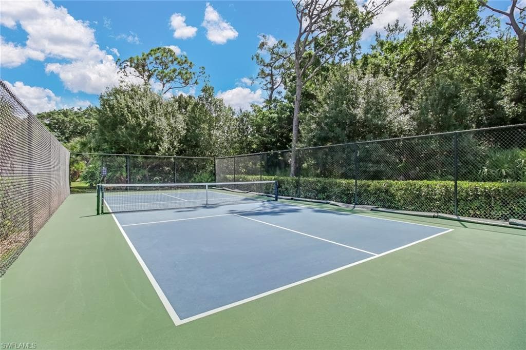 15450 Cedarwood Ln 103, Naples, FL 34110-30