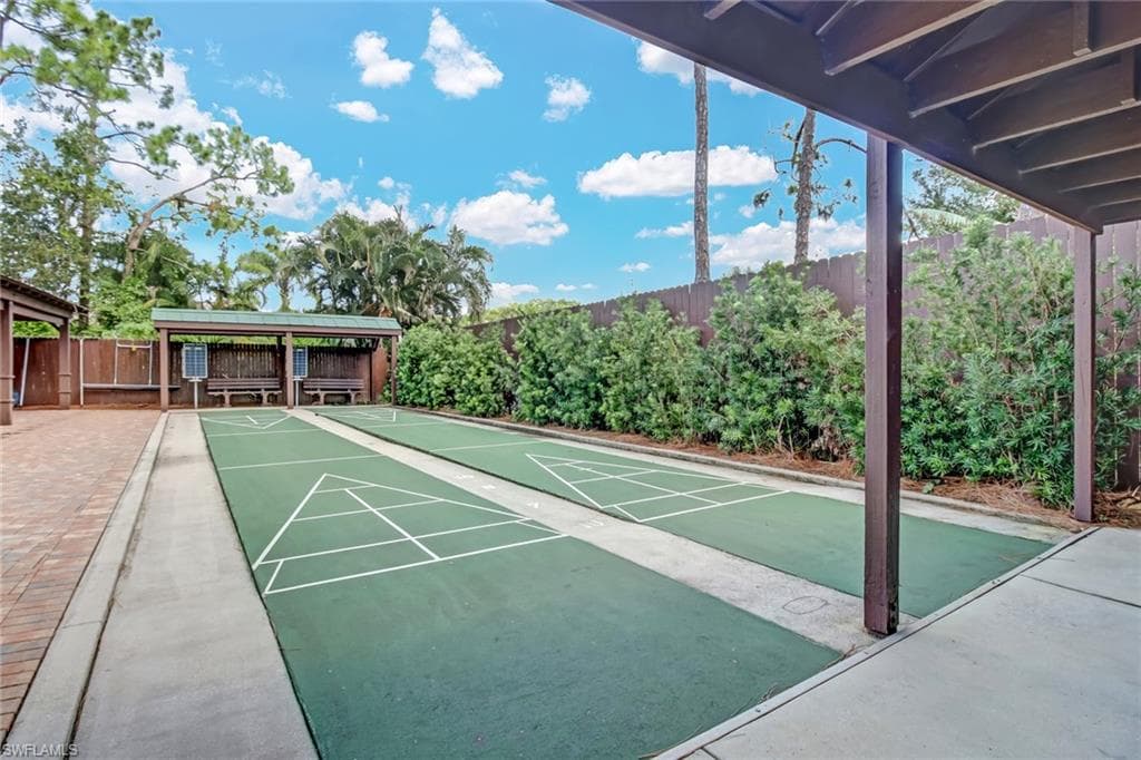 15450 Cedarwood Ln 103, Naples, FL 34110-31