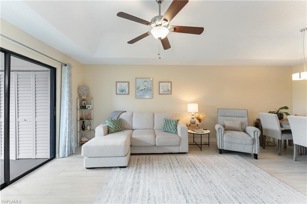 809 Augusta Blvd 809-6, Naples, FL 34113-6