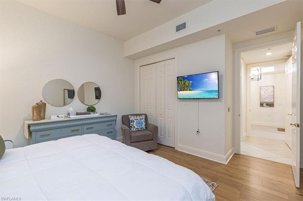 9242 Tesoro Ln 1, Naples, FL 34114-16