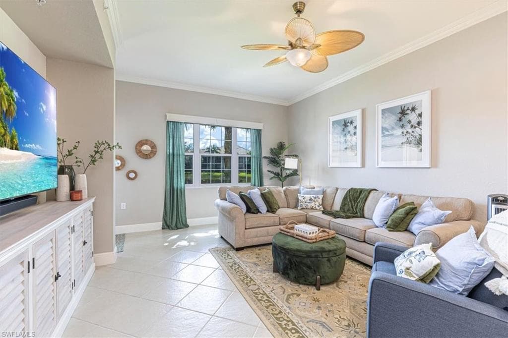 9242 Tesoro Ln 1, Naples, FL 34114-18