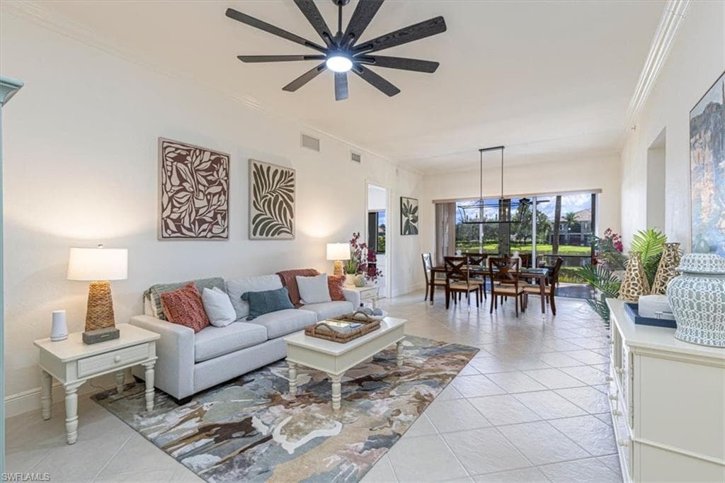 9242 Tesoro Ln 1, Naples, FL 34114-29