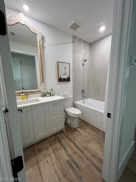 548 5th Ave, Marco Island, FL 34145-26