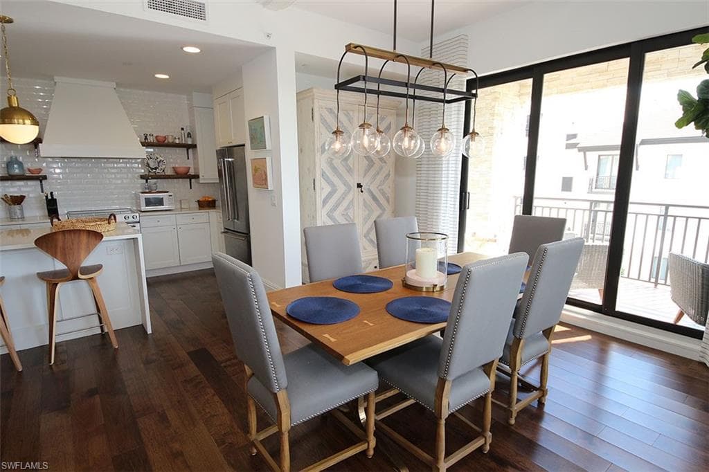 1035 3rd Ave S 411, Naples, FL 34102-8