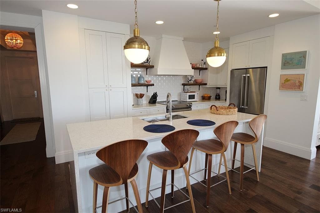 1035 3rd Ave S 411, Naples, FL 34102-12