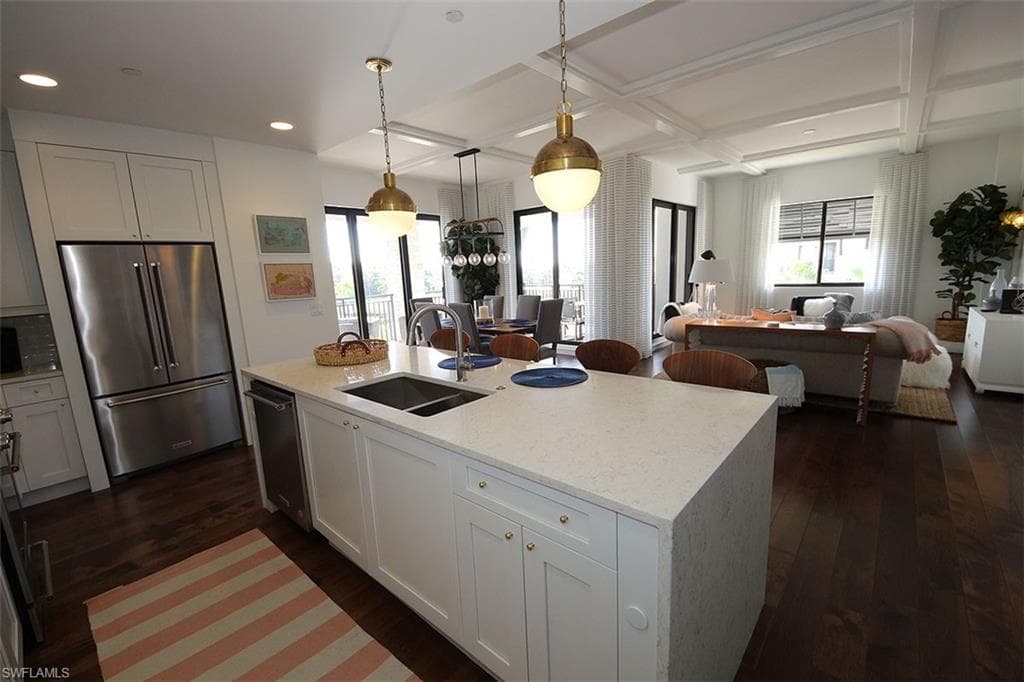 1035 3rd Ave S 411, Naples, FL 34102-15