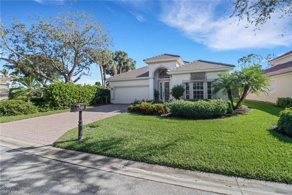 23605 Via Carino Ln, Bonita Springs, FL 34135-2