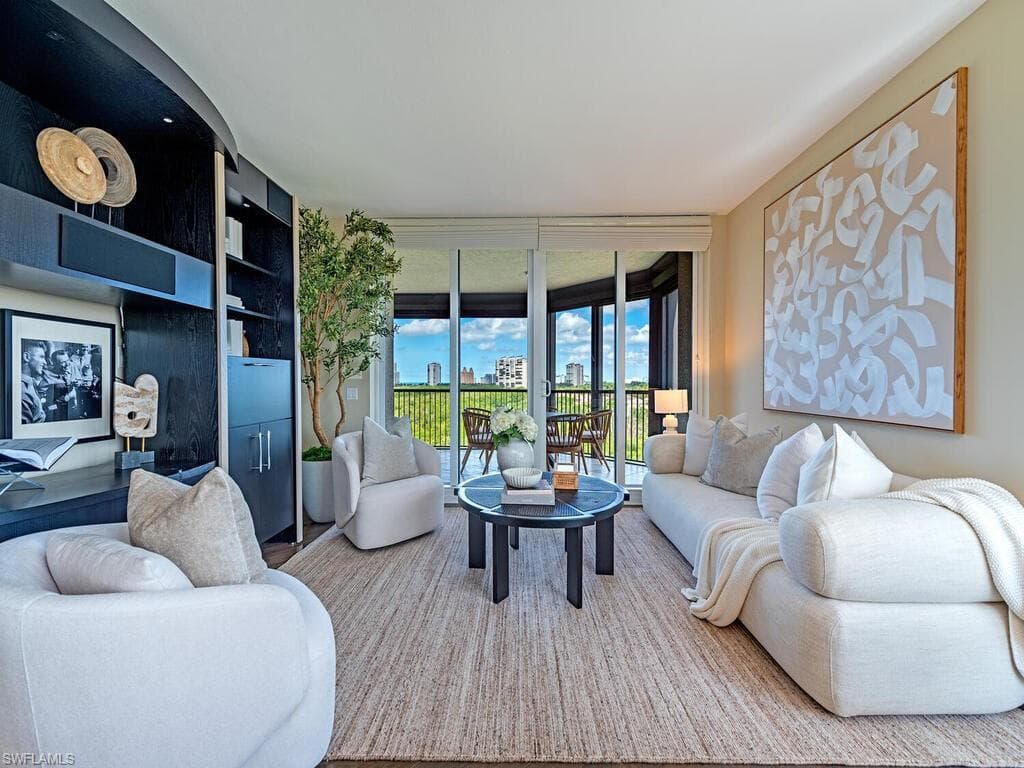 7575 Pelican Bay Blvd 608, Naples, FL 34108-8